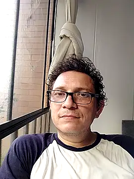 Bombi22 online show from 10/05/25, 10:07