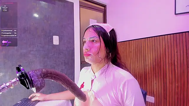 Snapshot of violett_collins_ chatting on 02/20/26, 06:26 violett collins online show from 02/20/26, 06:26