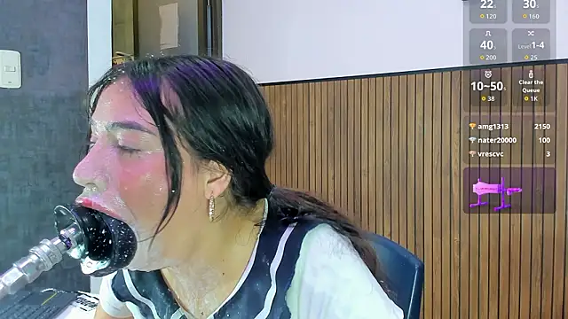 Snapshot of violett_collins_ chatting on 03/08/26, 03:10 violett collins online show from 03/08/26, 03:10