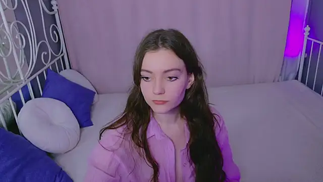 Lana  Cute  online show from 06/19/26, 03:05