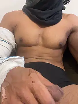 Snapshot of aksdelhi chatting on 04/05/26, 03:58 aksdelhi online show from 04/05/26, 03:58