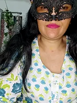 Snapshot of sexy_bhabhi69 chatting on 03/09/26, 05:50 sexy bhabhi69 online show from 03/09/26, 05:50