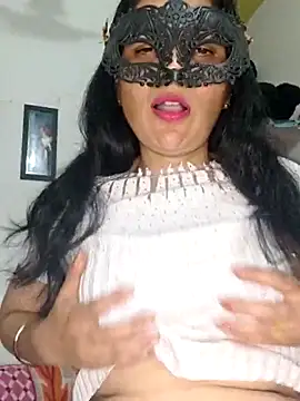 Snapshot of sexy_bhabhi69 chatting on 04/10/26, 05:50 sexy bhabhi69 online show from 04/10/26, 05:50