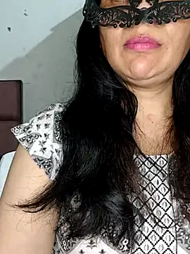 Snapshot of sexy_bhabhi69 chatting on 04/11/26, 05:50 sexy bhabhi69 online show from 04/11/26, 05:50