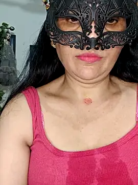 Snapshot of sexy_bhabhi69 chatting on 05/06/26, 09:03 sexy bhabhi69 online show from 05/06/26, 09:03