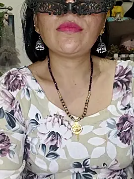 Snapshot of sexy_bhabhi69 chatting on 05/14/26, 08:15 sexy bhabhi69 online show from 05/14/26, 08:15