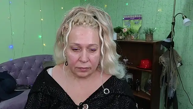 Snapshot of Penelope_Pinky chatting on 12/30/24, 04:19 Penelope Pinky online show from 12/30/24, 04:19