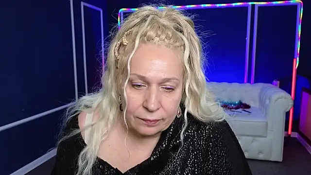 Snapshot of Penelope_Pinky chatting on 12/30/24, 07:21 Penelope Pinky online show from 12/30/24, 07:21