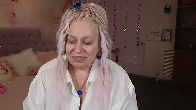 Snapshot of Penelope_Pinky chatting on 02/27/25, 05:58 Penelope Pinky online show from 02/27/25, 05:58