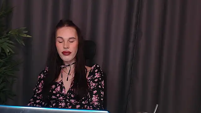 Cassie Bae online show from 07/07/26, 03:38