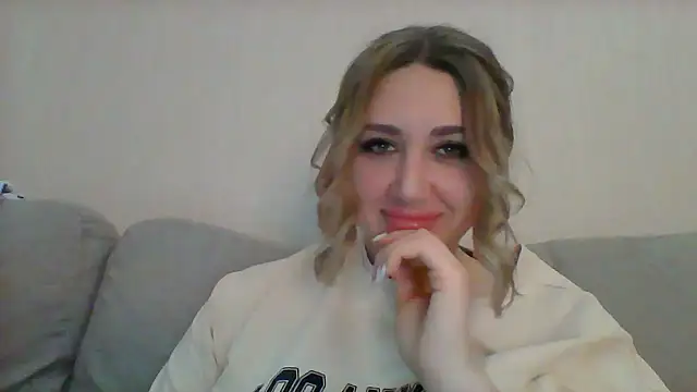 Snapshot of VickyLove047 chatting on 01/02/25, 04:30 VickyLove047 online show from 01/02/25, 04:30