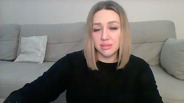 Snapshot of VickyLove047 chatting on 02/12/25, 06:51 VickyLove047 online show from 02/12/25, 06:51