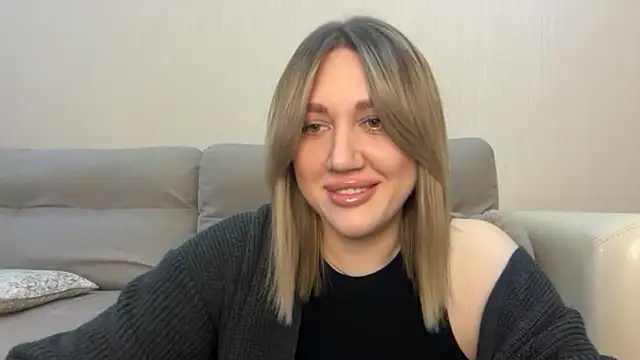 Snapshot of VickyLove047 chatting on 12/14/25, 06:08 VickyLove047 online show from 12/14/25, 06:08