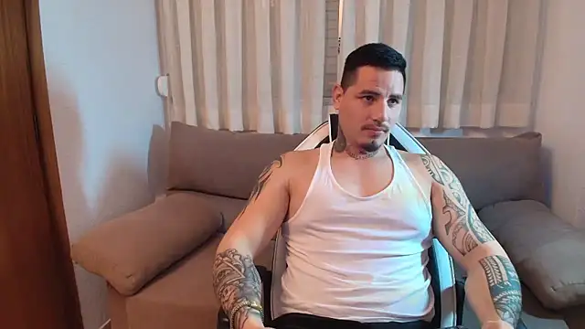 Snapshot of Geishastudios chatting on 01/06/26, 08:29 Geishastudios online show from 01/06/26, 08:29