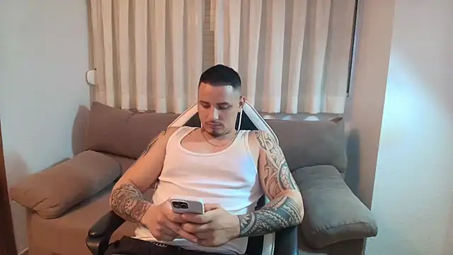 Snapshot of Geishastudios chatting on 01/16/26, 06:12 Geishastudios online show from 01/16/26, 06:12