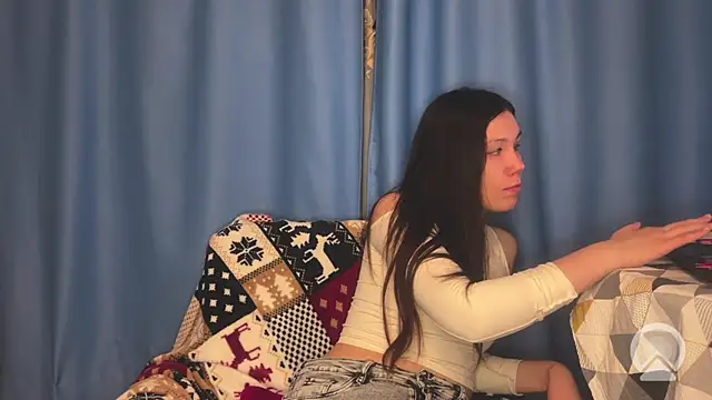 pink pikachu  online show from 04/10/26, 07:51