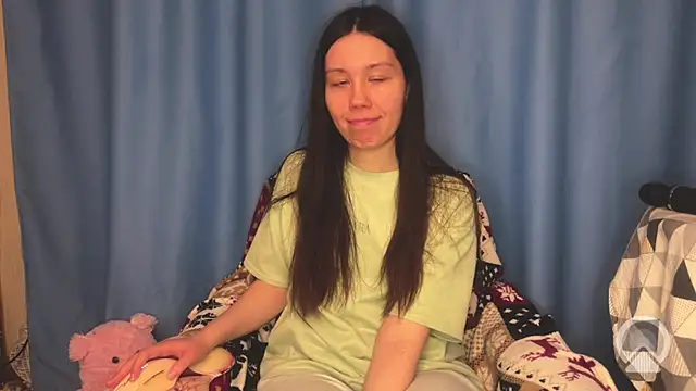 pink pikachu  online show from 04/11/26, 06:34