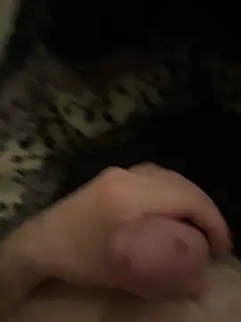 Snapshot of hamoo23p chatting on 02/13/26, 02:07 hamoo23p online show from 02/13/26, 02:07