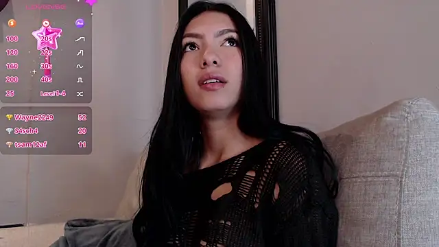Snapshot of antonellaroux chatting on 03/07/25, 10:24 antonellaroux online show from 03/07/25, 10:24