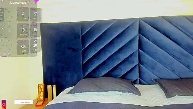 Snapshot of antonellaroux chatting on 06/28/26, 01:33 antonellaroux online show from 06/28/26, 01:33