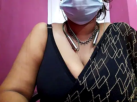 Snapshot of Tamilsathya2024 chatting on 02/16/25, 03:05 Tamilsathya2024 online show from 02/16/25, 03:05