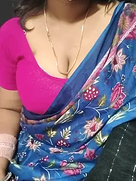 Snapshot of Tamilsathya2024 chatting on 11/12/25, 02:45 Tamilsathya2024 online show from 11/12/25, 02:45