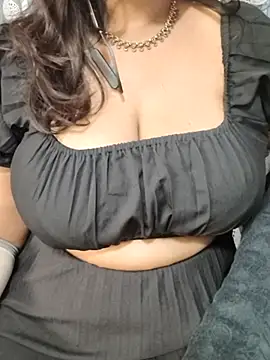 Snapshot of Tamilsathya2024 chatting on 04/11/26, 10:41 Tamilsathya2024 online show from 04/11/26, 10:41