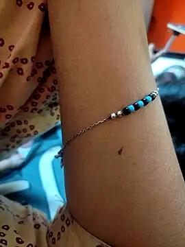 sunita-doll online show from 03/05/25, 05:08