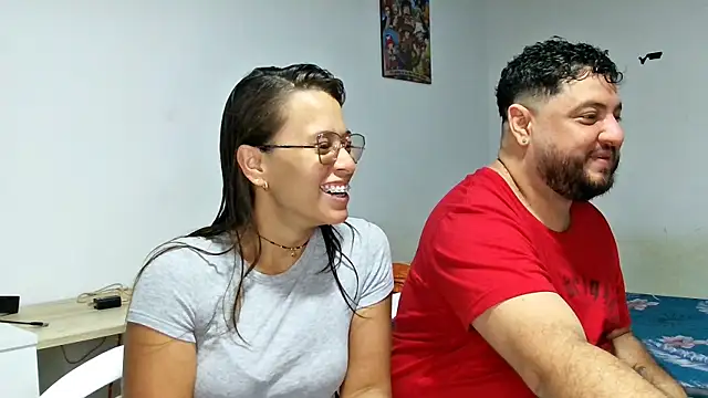 Snapshot of Paloma_Desire chatting on 12/30/24, 12:42 Paloma Desire online show from 12/30/24, 12:42