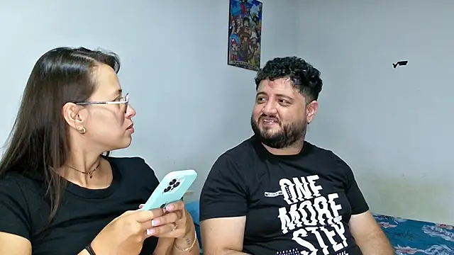 Snapshot of Paloma_Desire chatting on 01/07/25, 04:48 Paloma Desire online show from 01/07/25, 04:48