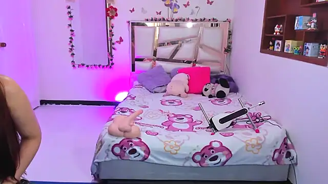 perlabeautiful online show from 11/22/25, 12:53