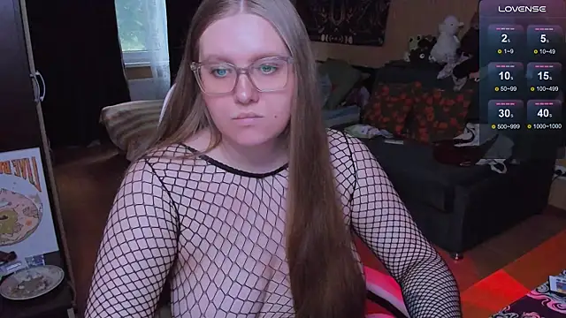 Alice Dreamgirl  online show from 06/24/26, 07:07
