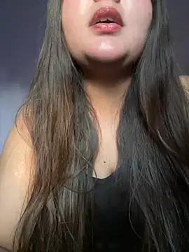 leylafleece online show from 03/17/25, 12:14