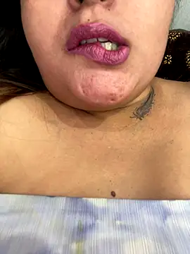 leylafleece online show from 09/20/25, 12:39