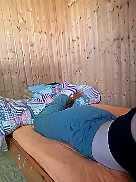 Snapshot of Eleni_Pappa chatting on 11/05/25, 10:37 Eleni Pappa online show from 11/05/25, 10:37