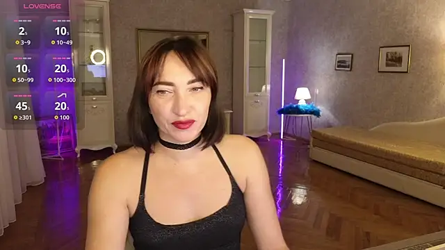 AnneHaddaway online show from 10/05/25, 07:56