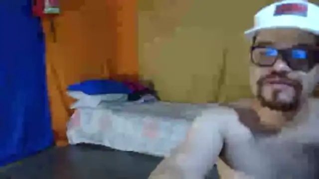 Snapshot of pecadodulce123 chatting on 12/18/25, 11:11 pecadodulce123 online show from 12/18/25, 11:11