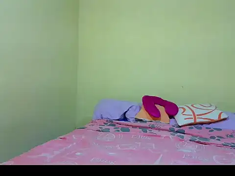 Snapshot of pecadodulce123 chatting on 03/11/26, 12:05 pecadodulce123 online show from 03/11/26, 12:05