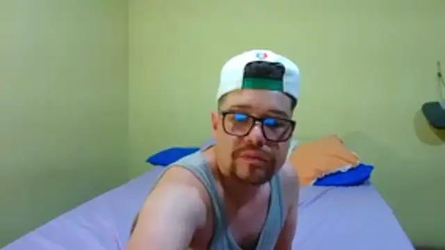 Snapshot of pecadodulce123 chatting on 03/12/26, 02:29 pecadodulce123 online show from 03/12/26, 02:29