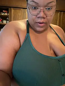 Snapshot of InterRacialFacial7296 chatting on 06/21/26, 12:41 InterRacialFacial7296 online show from 06/21/26, 12:41