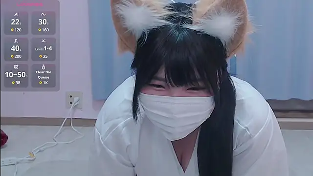 Snapshot of KARATE_HONO chatting on 01/06/25, 03:31 KARATE HONO online show from 01/06/25, 03:31