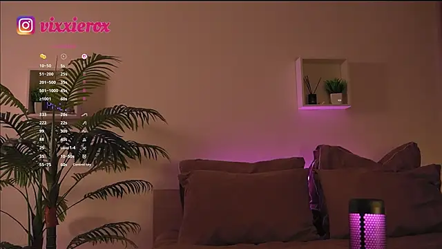 ViXXXiee online show from 04/28/26, 09:20