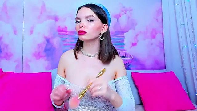 Curvy Dynamite  online show from 01/25/25, 01:10