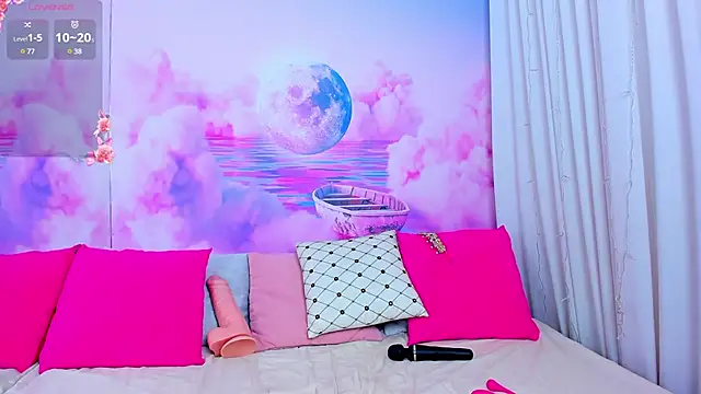 Curvy Dynamite  online show from 02/06/25, 05:03