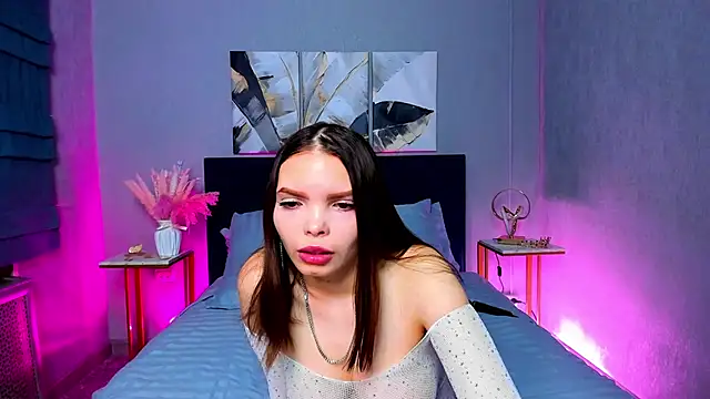 Curvy Dynamite  online show from 02/26/25, 01:00