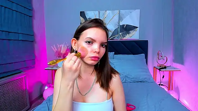 Curvy Dynamite  online show from 03/15/25, 01:08