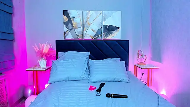 Curvy Dynamite  online show from 03/21/25, 04:06