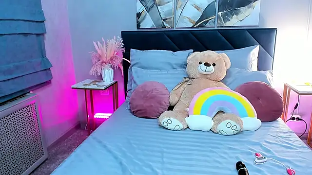 Curvy Dynamite  online show from 09/29/25, 01:22