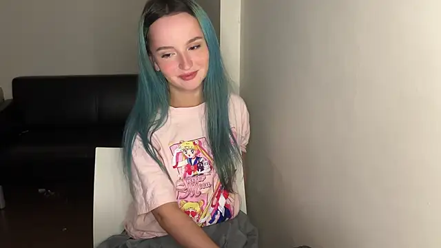 bumble bee online show from 03/10/25, 02:05