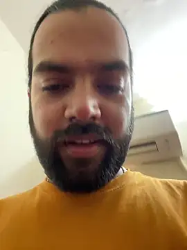 Snapshot of Arsh_Loves_Luv chatting on 12/18/24, 07:15 Arsh Loves Luv online show from 12/18/24, 07:15